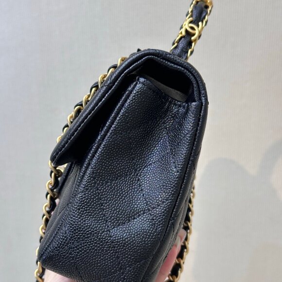 Chanel Medium Classic Double Flap - Picture 6 of 9